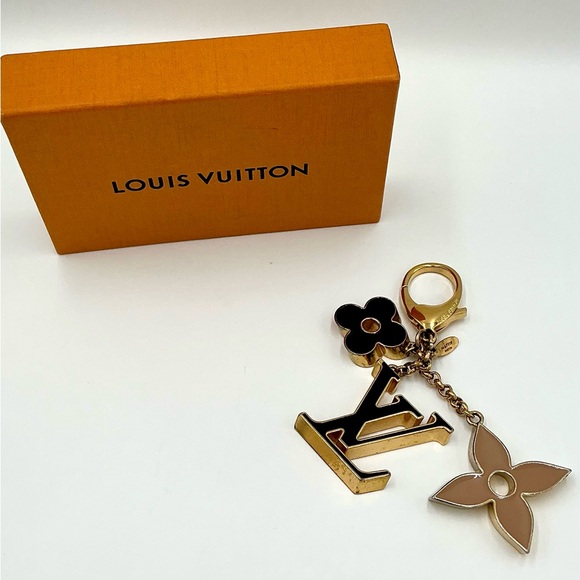 Louis Vuitton Accessories - Louis Vuitton Fleur de Monogram Bag Charm #932